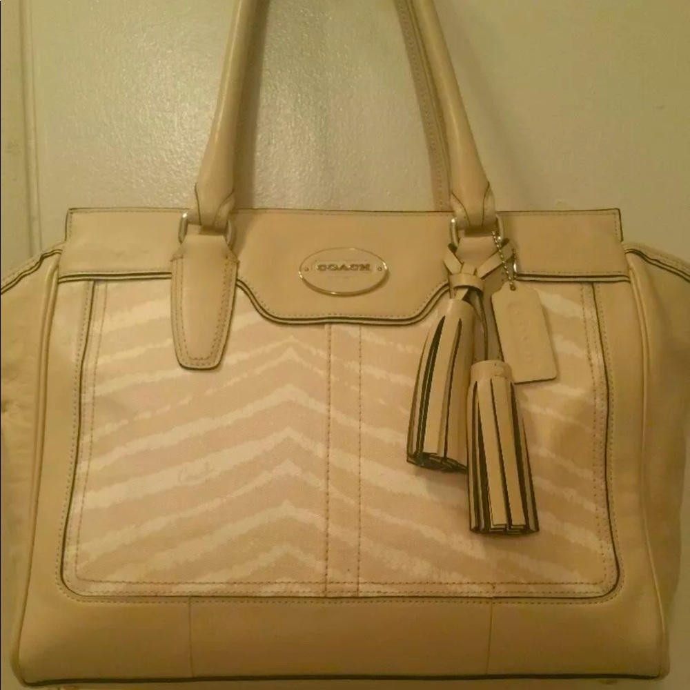 Coach Lagecy Prints Zebra Candace Carryall